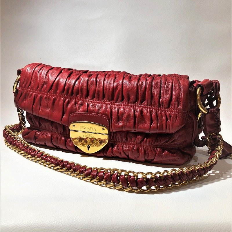 【PRADA　チェーンショルダーバッグ】お買取りさせていただきました！