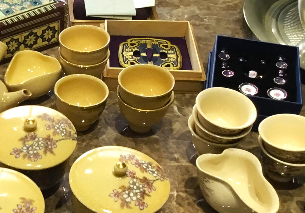 骨董品・美術品